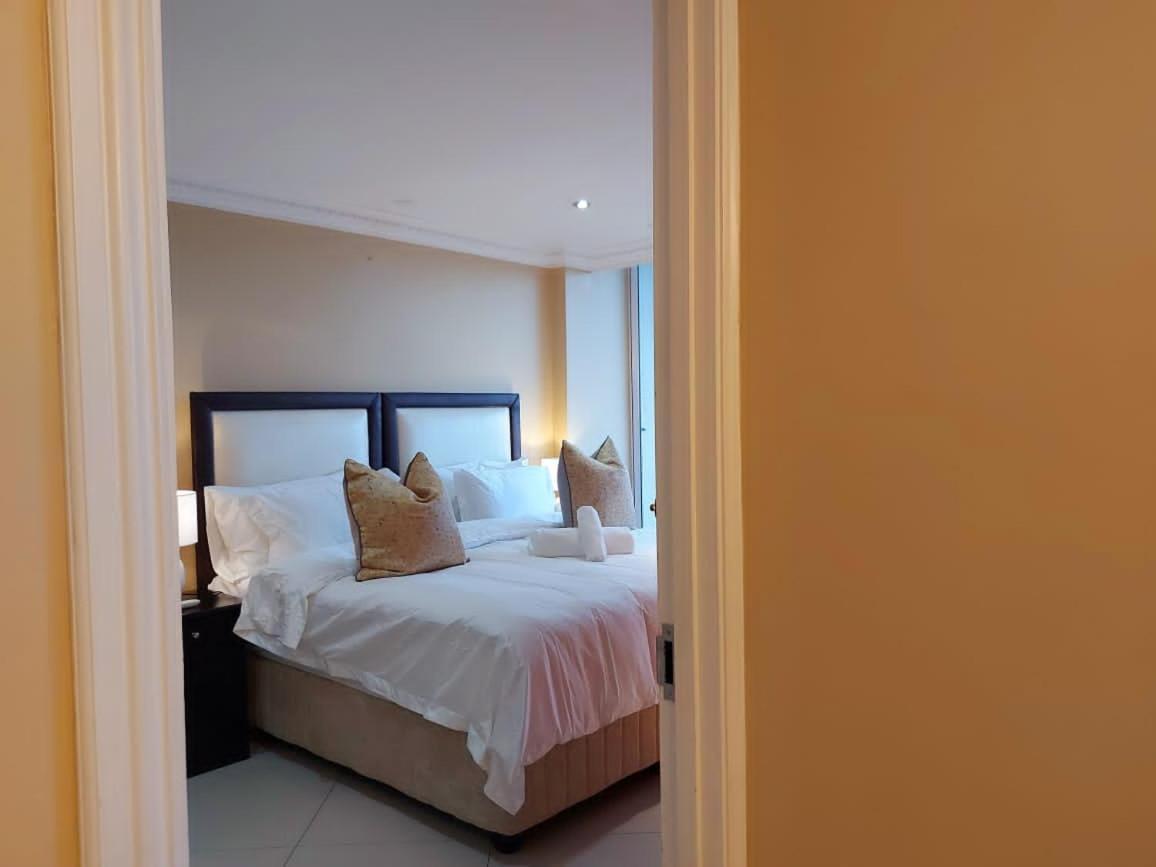 Appartamento Ocean Sunrise At The Sails - Durban Point Waterfront Esterno foto