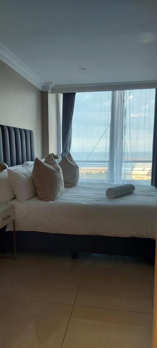 Appartamento Ocean Sunrise At The Sails - Durban Point Waterfront Esterno foto