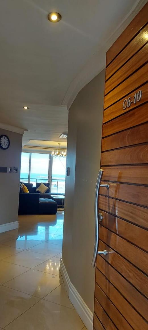 Appartamento Ocean Sunrise At The Sails - Durban Point Waterfront Esterno foto